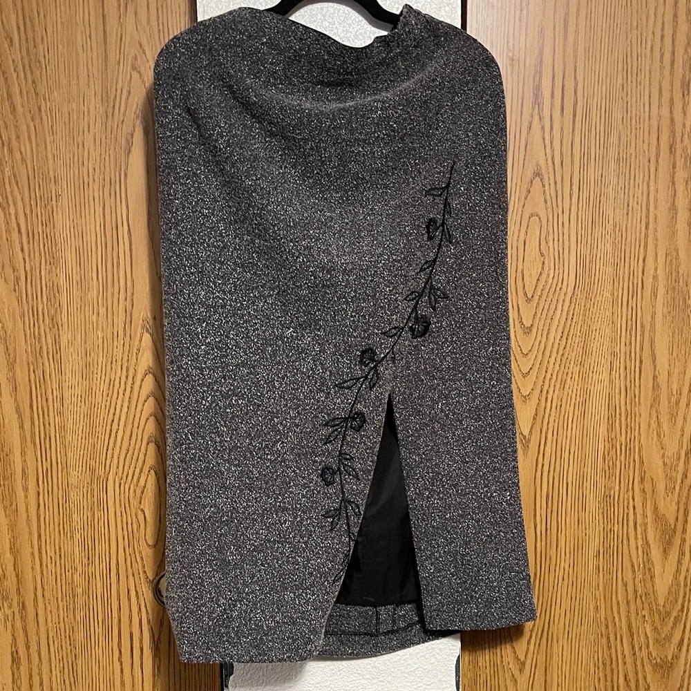 Chic Women's Gray Maxi Skirt with Embroidered Detail #21